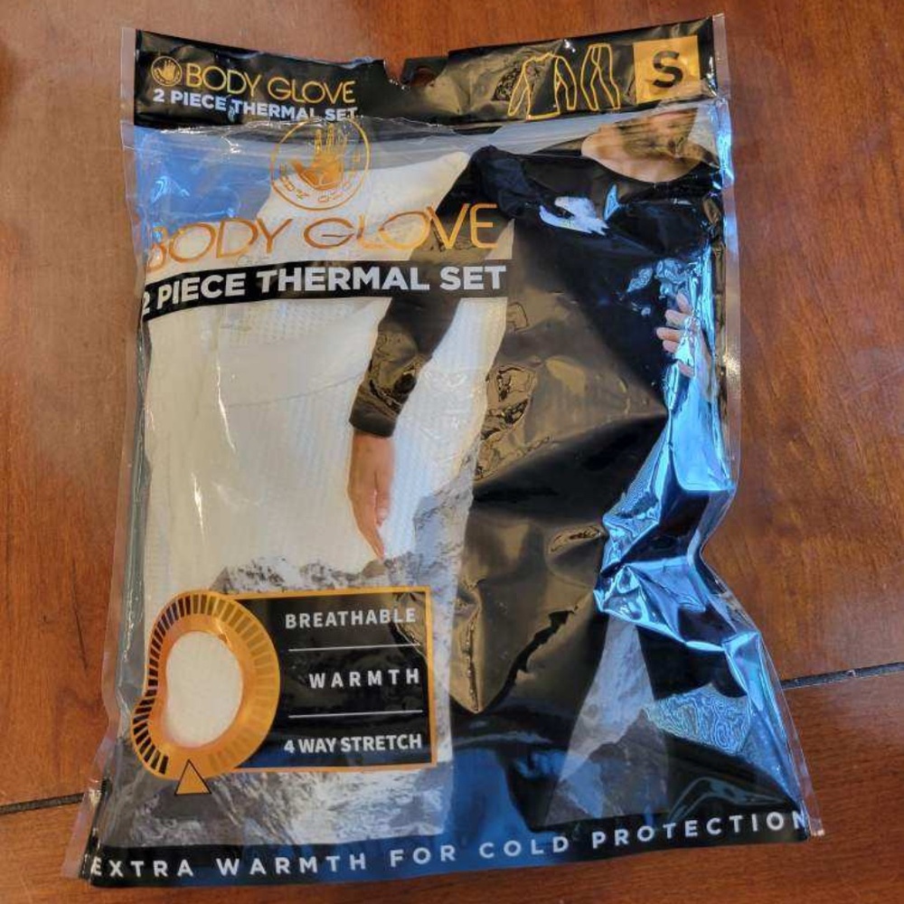 Brand new 2 piece thermal set